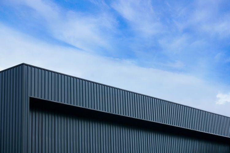 Steel_cladding_for_a_modern_building