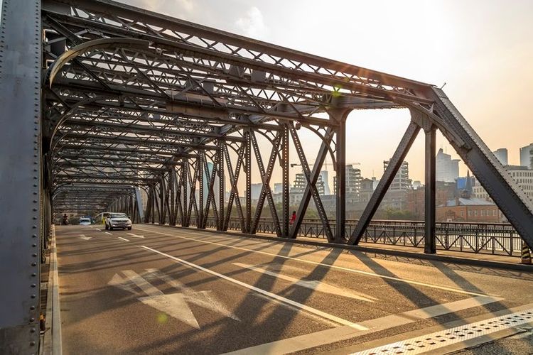 steel_beams_and_beams