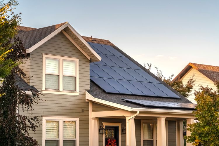 Solar_photovoltaic_panels_on_a_house_roof