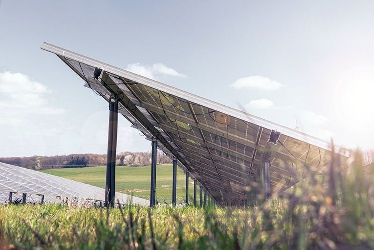 solar_panels_on_galvalume_steel_support_structures