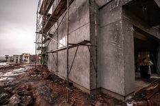 Smart ways to reduce construction delays during the monsoon season -image