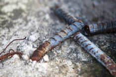 Understanding the role of cement in bonding with TMT bars for earthquake resistance.-image